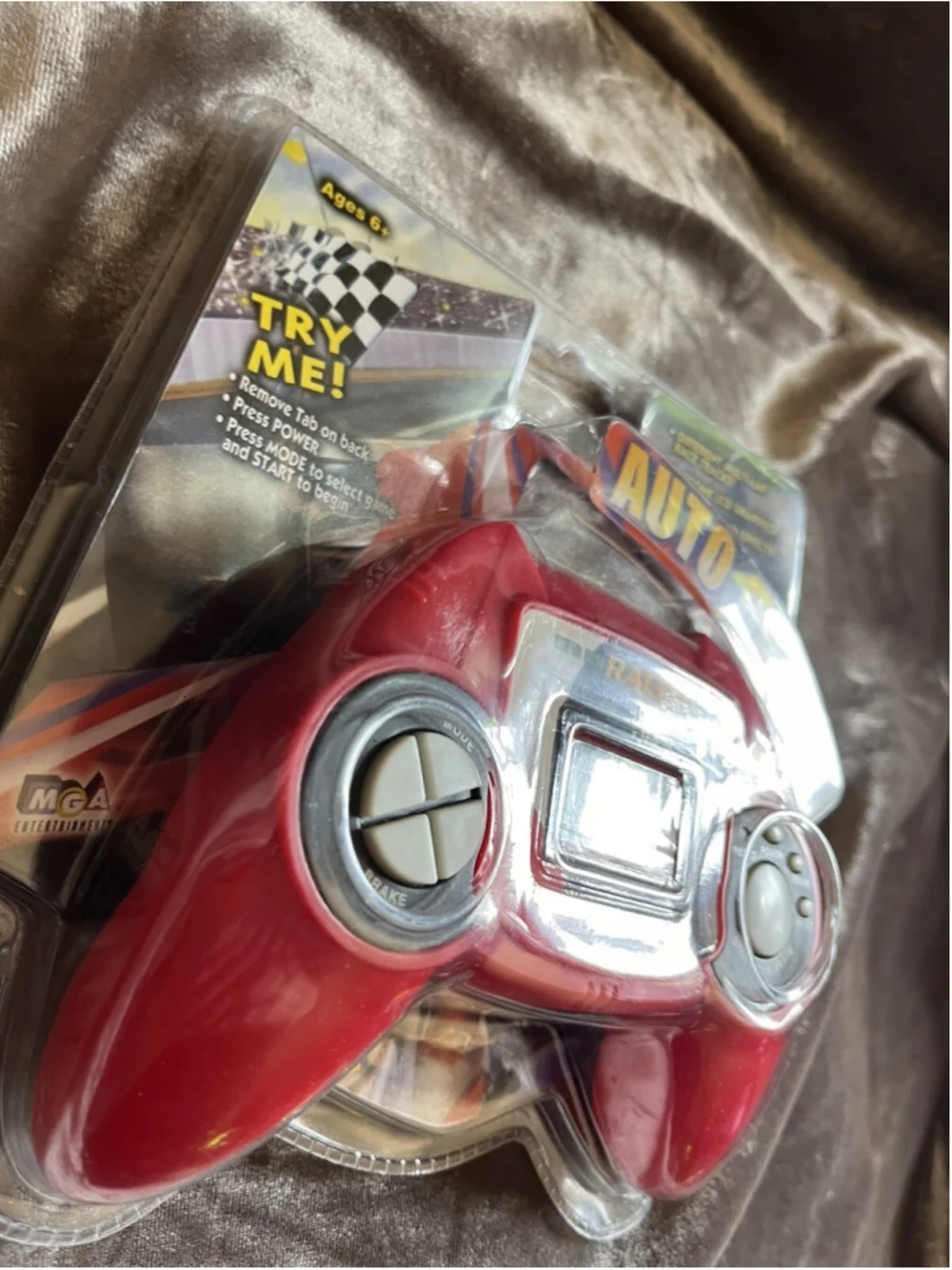 SEALED - 2002 MGA Entertainment Red Auto Racing Game Handheld Electronic It/680